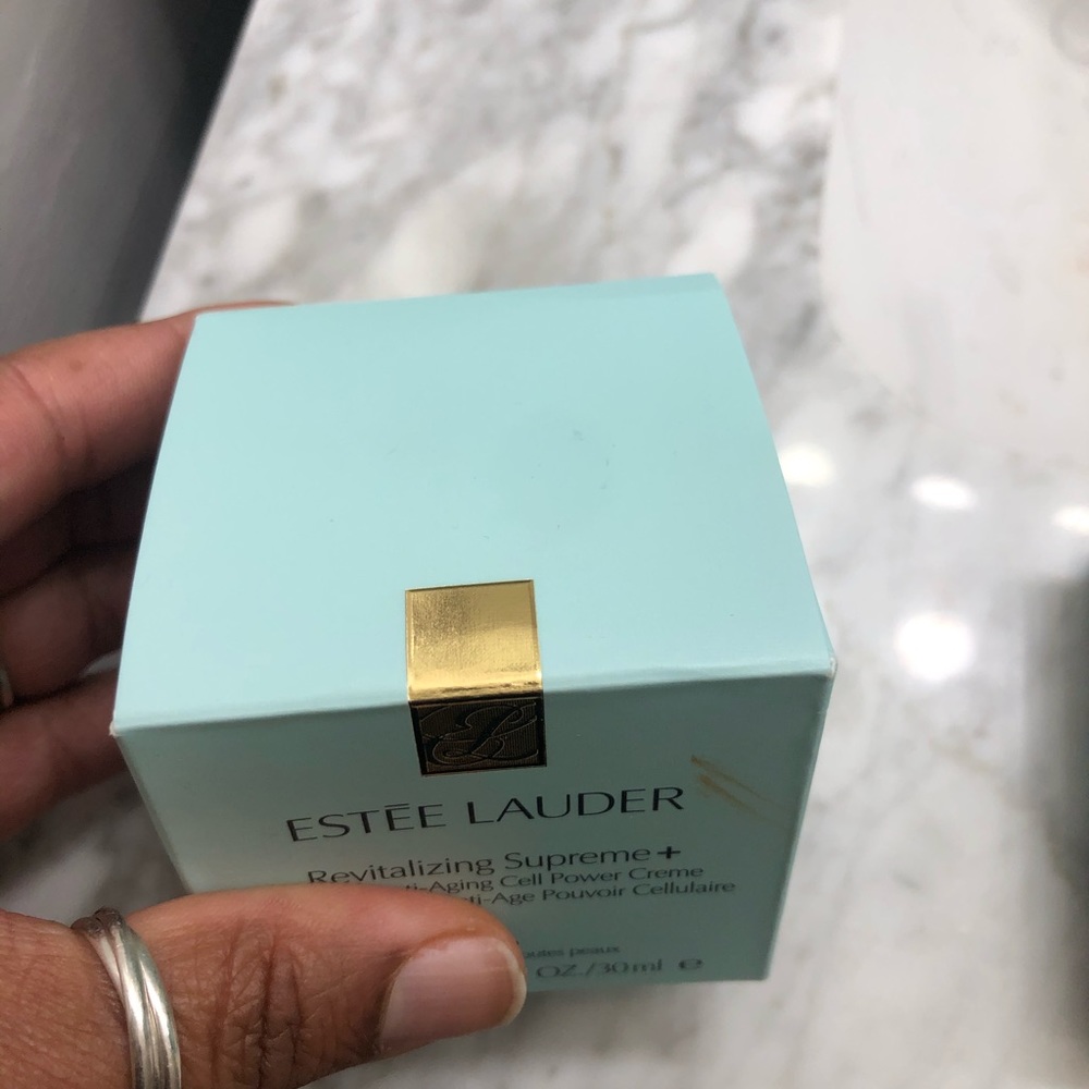 Estee Lauder Revitalizing Supreme NIB Never Opened